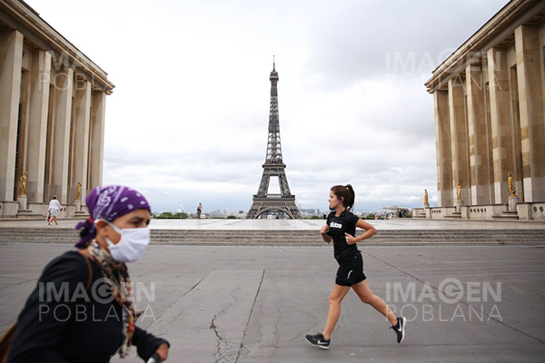 París, en alerta máxima, endurece medidas contra coronavirus