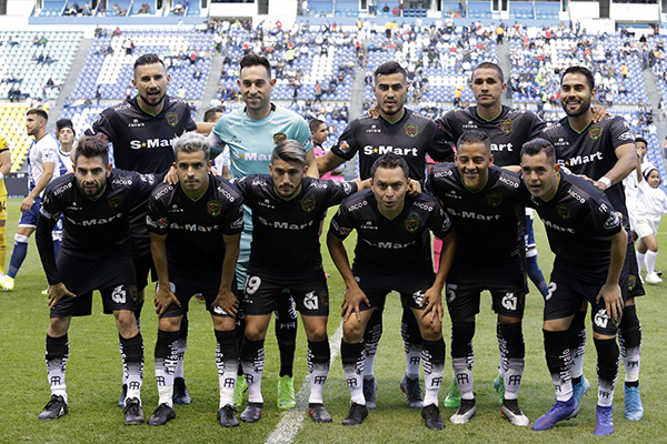 Bravos de Juárez copió la idea de la foto oficial al Puebla