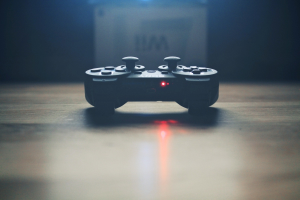 Videojuego simula la distribución de vacunas para evitar otras pandemias