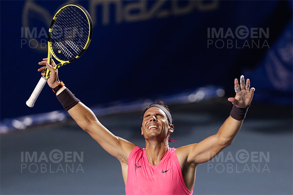 Rafael Nadal se impone a Novak Djokovic en el Roland Garros