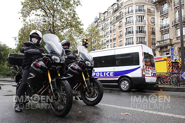 Fiscalía francesa confirma que el asesino que decapitó a un profesor en París era de Rusia