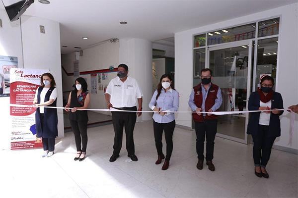 Ayuntamiento de Puebla reinaugura Sala de lactancia en Reforma 126