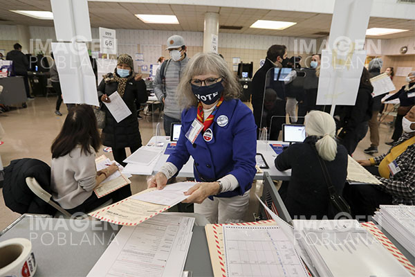 Quedan 240,000 papeletas electorales de EU por contar en Georgia