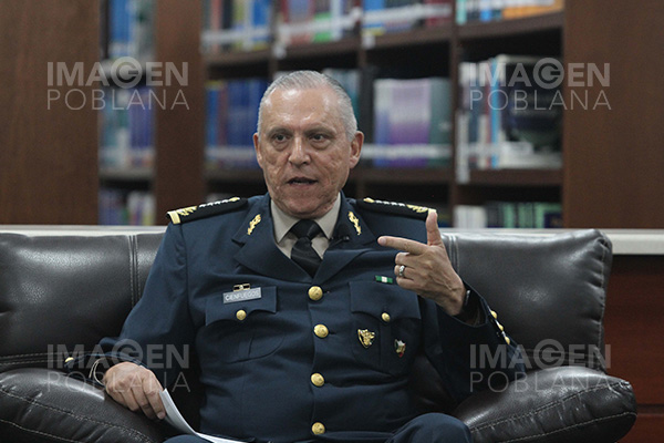 Salvador Cienfuegos, acusado de narco en EU, se declara inocente