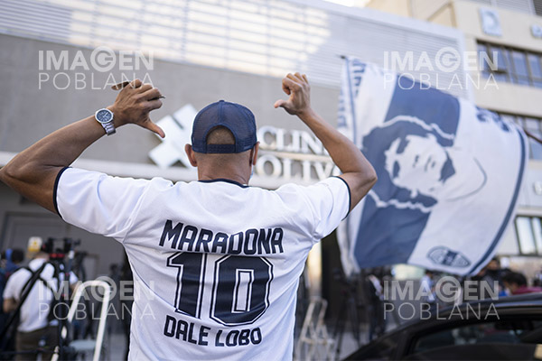 Maradona continuará internado sin fecha de alta
