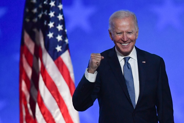 Biden dice que derrotó a Trump, pero por el momento no puede proclamar su victoria