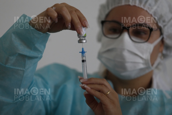 Brasil detiene los ensayos de la vacuna de Sinovac tras “efectos adversos graves” en un paciente