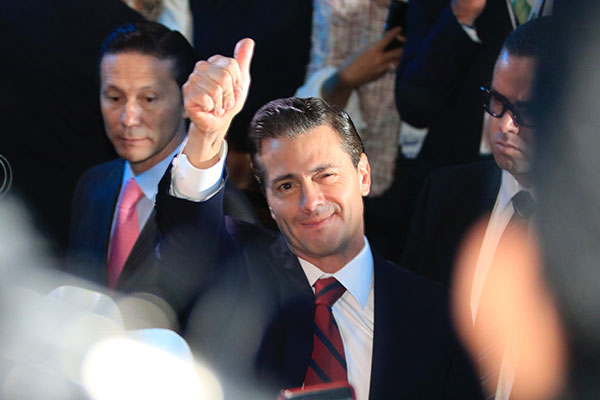 FGE acusa a expresidente Peña Nieto de "traición a la patria"