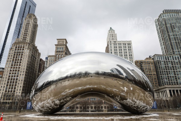 Chicago emite aviso de permanencia en casa por alza en casos de COVID-19