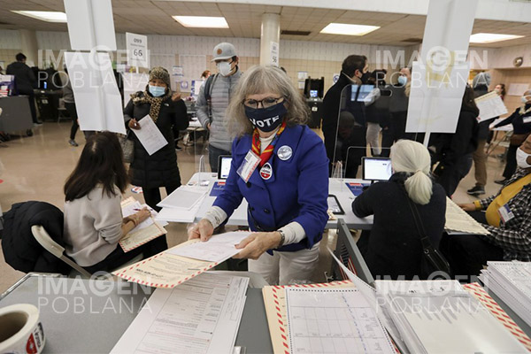 Campaña de Trump retira demanda por resultados electorales en estado de Arizona