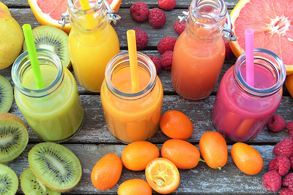Un virólogo analiza la eficacia de los jugos contra el COVID-19