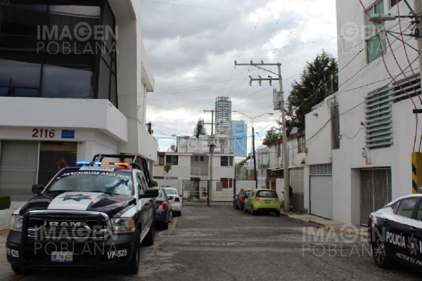 Hallan a pareja muerta en su casa; presumen suicidio