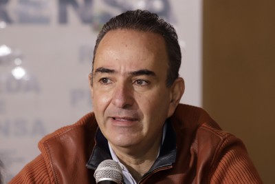 A golpes de razón: El zar del dinero del morenogalicismo