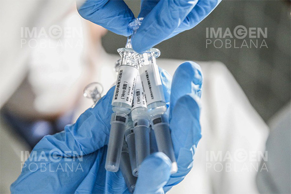 Vacuna china de COVID-19 induce respuesta inmune, según investigación