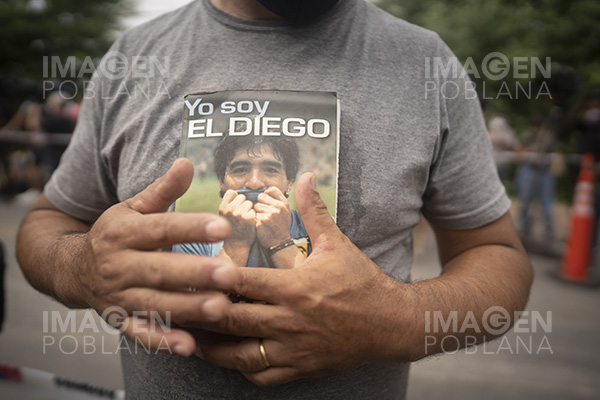 Maradona murió de “causas naturales”, dice fiscal argentino