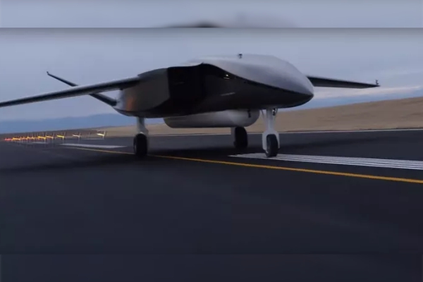 Presentan en EU un dron capaz de lanzar cohetes espaciales
