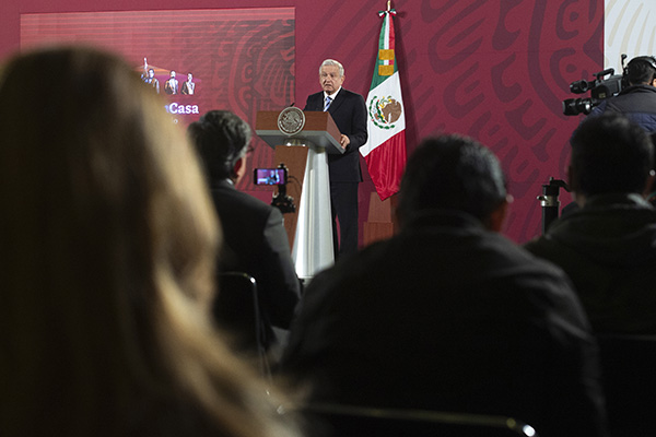 López Obrador hace cambios: Tatiana Clouthier va a Economía