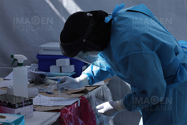 Demanda de test de covid-19 supera capacidad de producción, según jefe de Roche Group