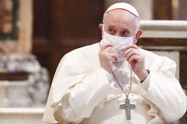 Papa anuncia indulgencias a quienes celebren a la Virgen desde casa