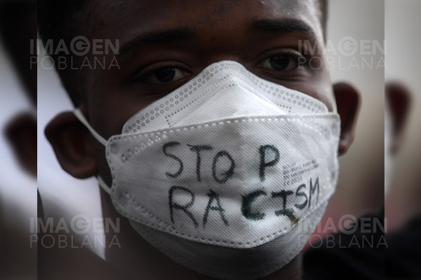 El racismo vuelve a tocar al futbol, ahora en Champions