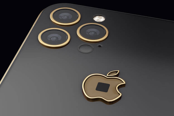 Exclusividad total: estos iPhones llevan un trozo del suéter de Steve Jobs