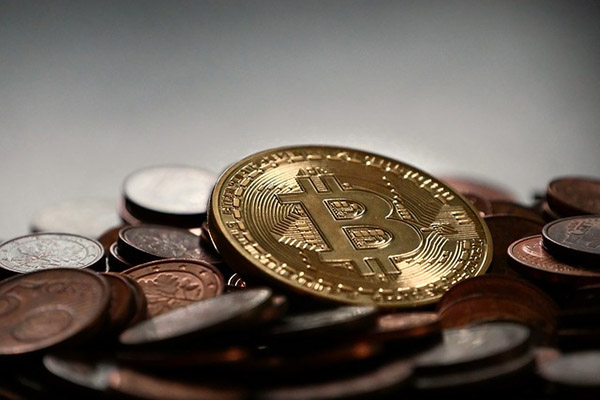 Bitcoin renueva el máximo histórico al superar los $21,000