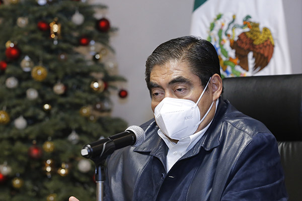 Respalda Barbosa lineamientos del IEE para la reelección en Puebla