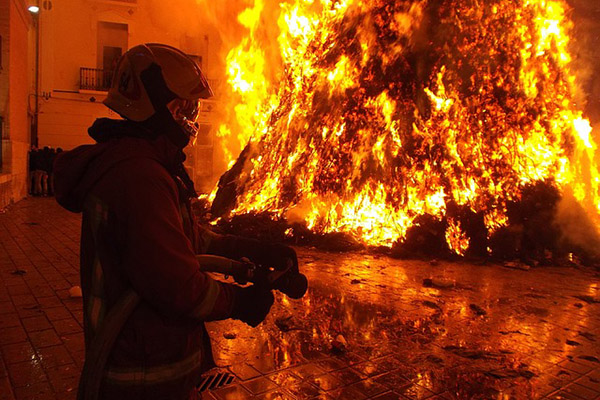 Incendio en hospital de Río de Janeiro deja al menos un muerto y varios heridos