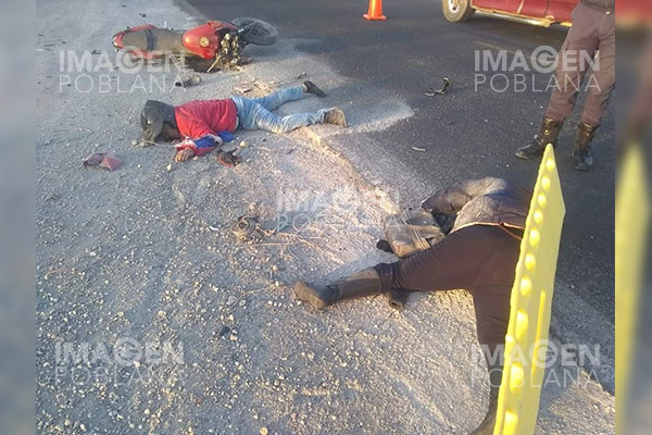 Autobús embiste a motociclistas; hay un muerto