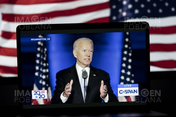 Tras desórdenes en el Capitolio, Biden llama a Trump a defender la Constitución