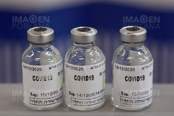 BioNTech espera producir 2,000 millones de vacunas para finales de 2021