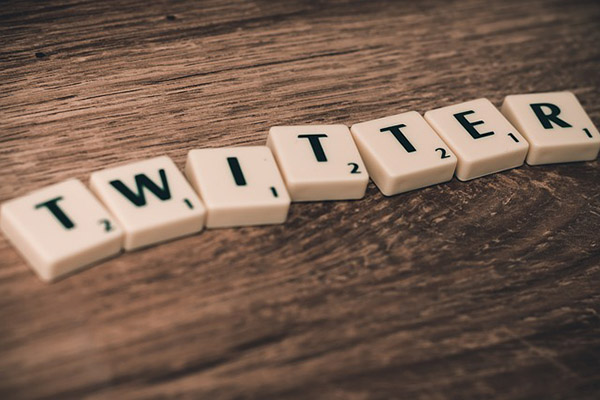 5,000 millones de dólares: caída drástica en acciones de Twitter tras bloquear a Trump