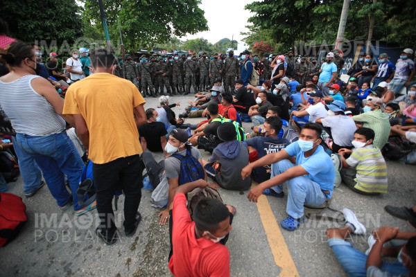 Sale de Honduras la primera caravana migrante del 2021