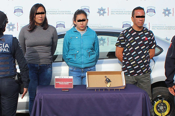 Recuperó Policía Municipal vehículo robado; tres maleantes detenidos