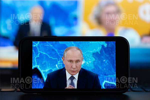 13 países han aprobado la vacuna rusa anticovid, destaca Putin