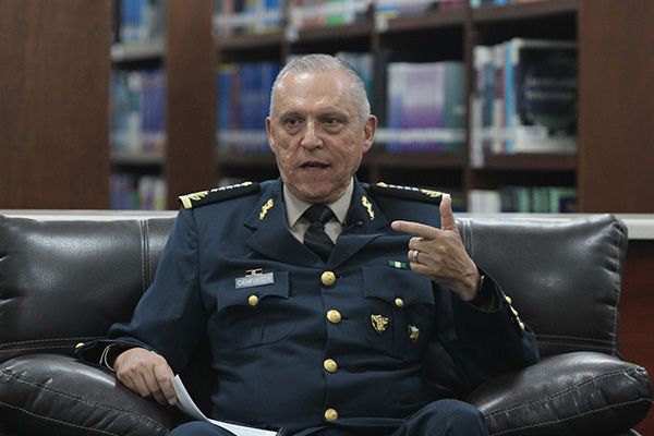 No cesa la tensión entre la DEA y la FGR por el caso Cienfuegos