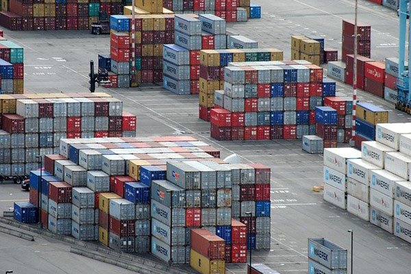Exportaciones de México caen 9.3% en 2020