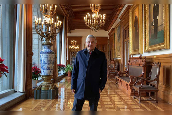 Reaparece AMLO para desmentir los rumores sobre su enfermedad