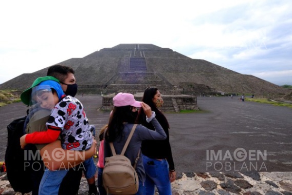 Secretario de Turismo pide a autoridades considerar "esencial" a la industria turística