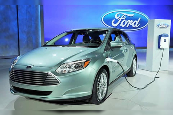 Ford anuncia multimillonaria inversión para cambiar producción a vehículos eléctricos