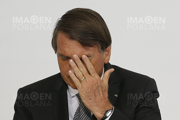 Presidente de Brasil vuelve a criticar medidas de aislamiento social contra el COVID-19