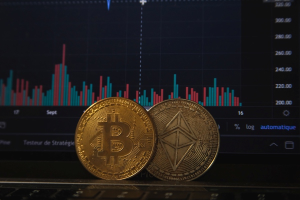 Las criptomonedas son un "problema creciente", según secretaria de EU