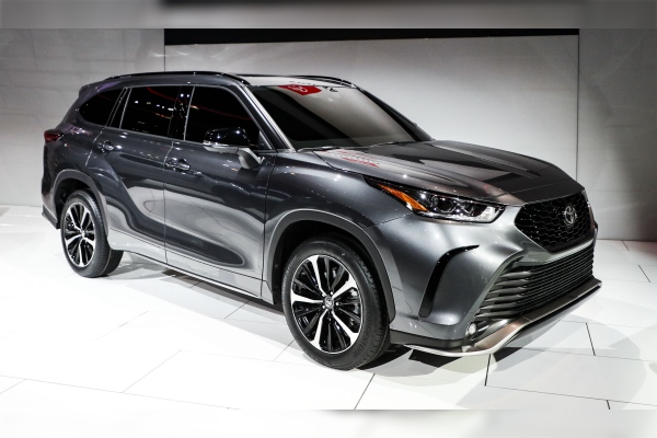 Toyota busca dominar el mercado de vehículos eléctricos