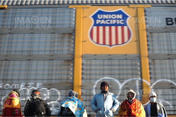 Biden ilusiona a 25,000 migrantes que piden asilo en EU