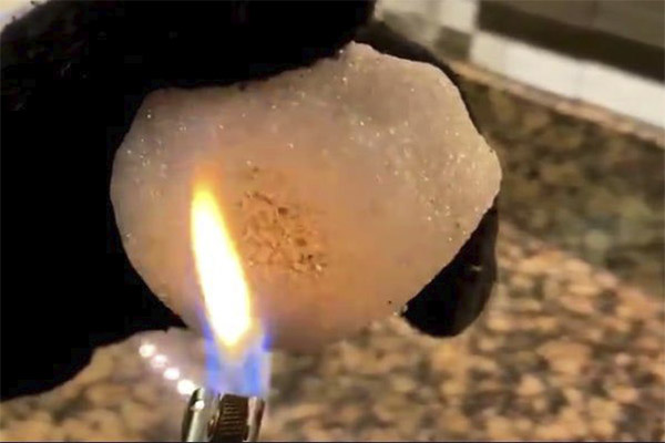 Difunden tiktokers teoría conspirativa sobre nieve falsa en Estados Unidos