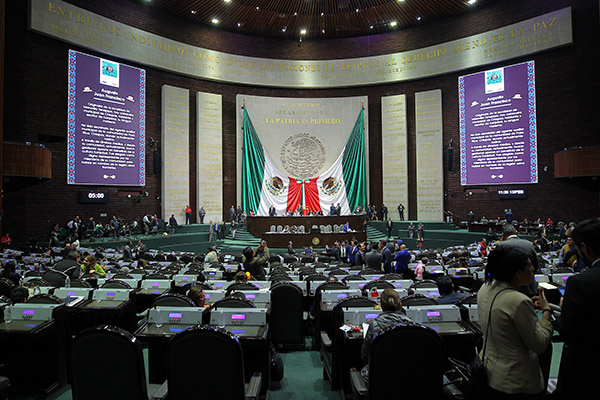 Diputados aprueban reforma de la Ley de Industria Eléctrica