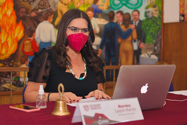 Cabildo de Texmelucan aprueba licencia de Norma Layón para separarse de su cargo
