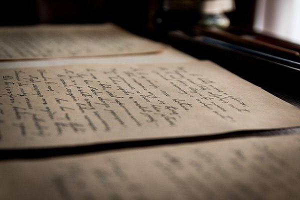 Las cartas del padre de Adolf Hitler revelan el pasado familiar del dictador nazi