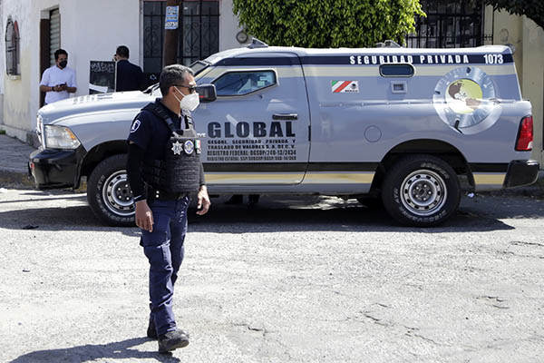 Procesan solamente por drogas y armas al asaltante de camioneta de valores