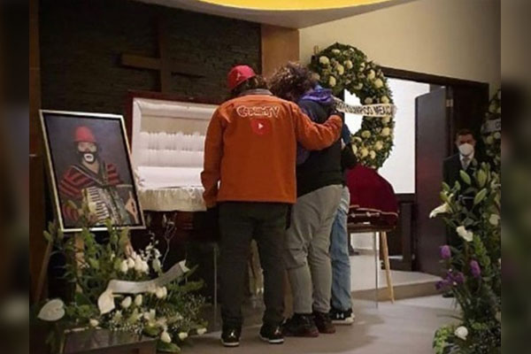 Hijo de Cepillín arremete contra “estúpido” abogado por dudar de la muerte de su padre